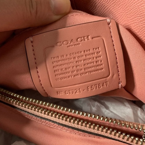 Coral COACH bag - Picture 4 of 7